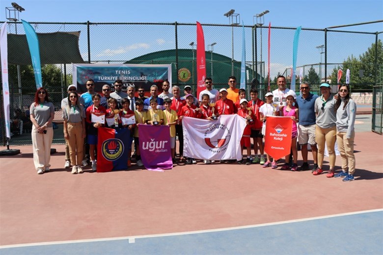 Tenis Türkiye Birinciliği Müsabakaları Sona Erdi.
