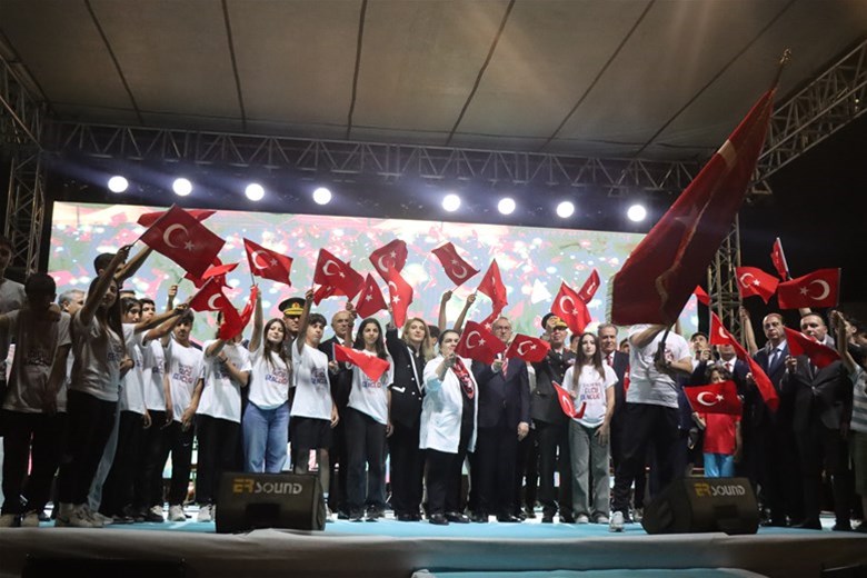 15 Temmuz Demokrasi ve Millî Birlik Günü Sancak Koşusu Coşkuyla Gerçekleştirildi