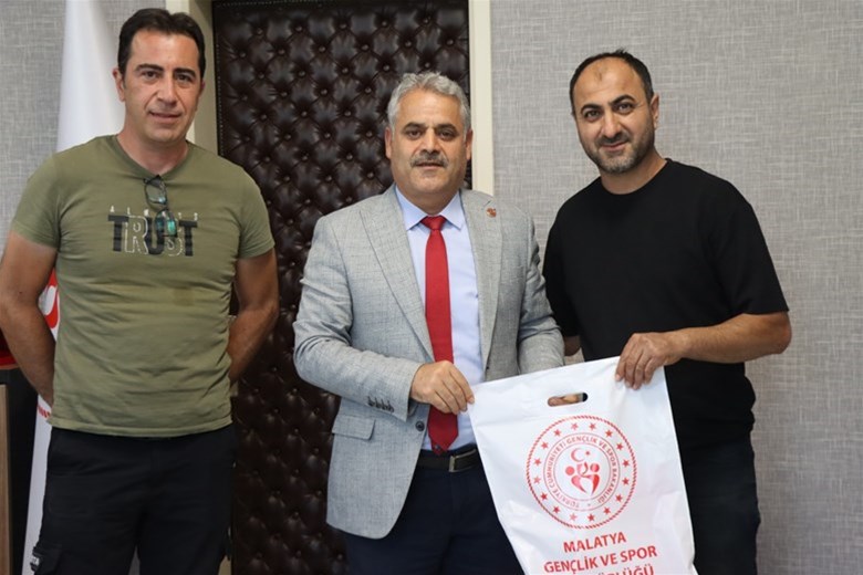 Malatyalı Bilardocu Ömer Faruk Serçe Türkiye Şampiyonu Oldu