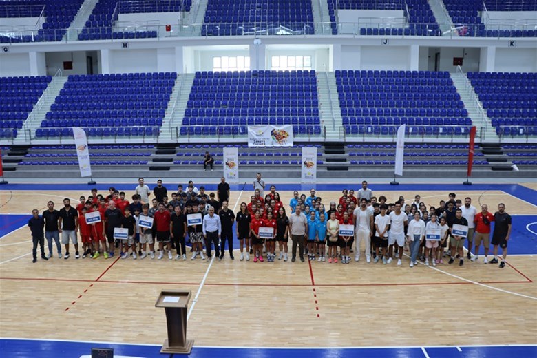 ANALİG Basketbol 2. Etap 4. Grup Yarı Final Müsabakaları Malatya'da Başladı