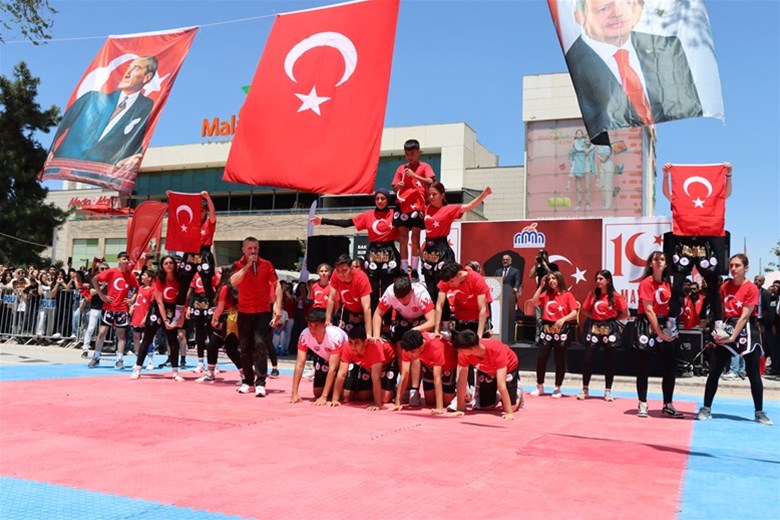 19 Mayıs Atatürk'ü Anma Gençlik ve Spor Bayramı Coşkuyla Kutlandı