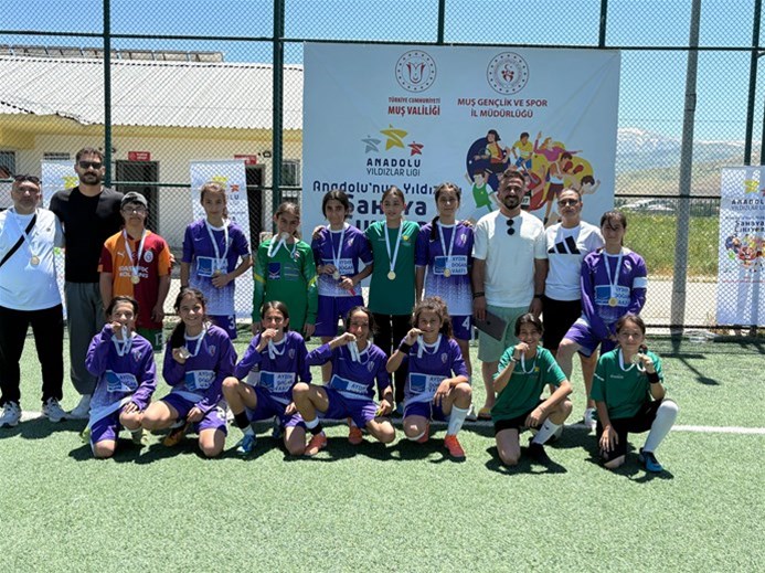  Malatya, ANALİG Futbol Grup Müsabakalarını Zirvede Tamamladı